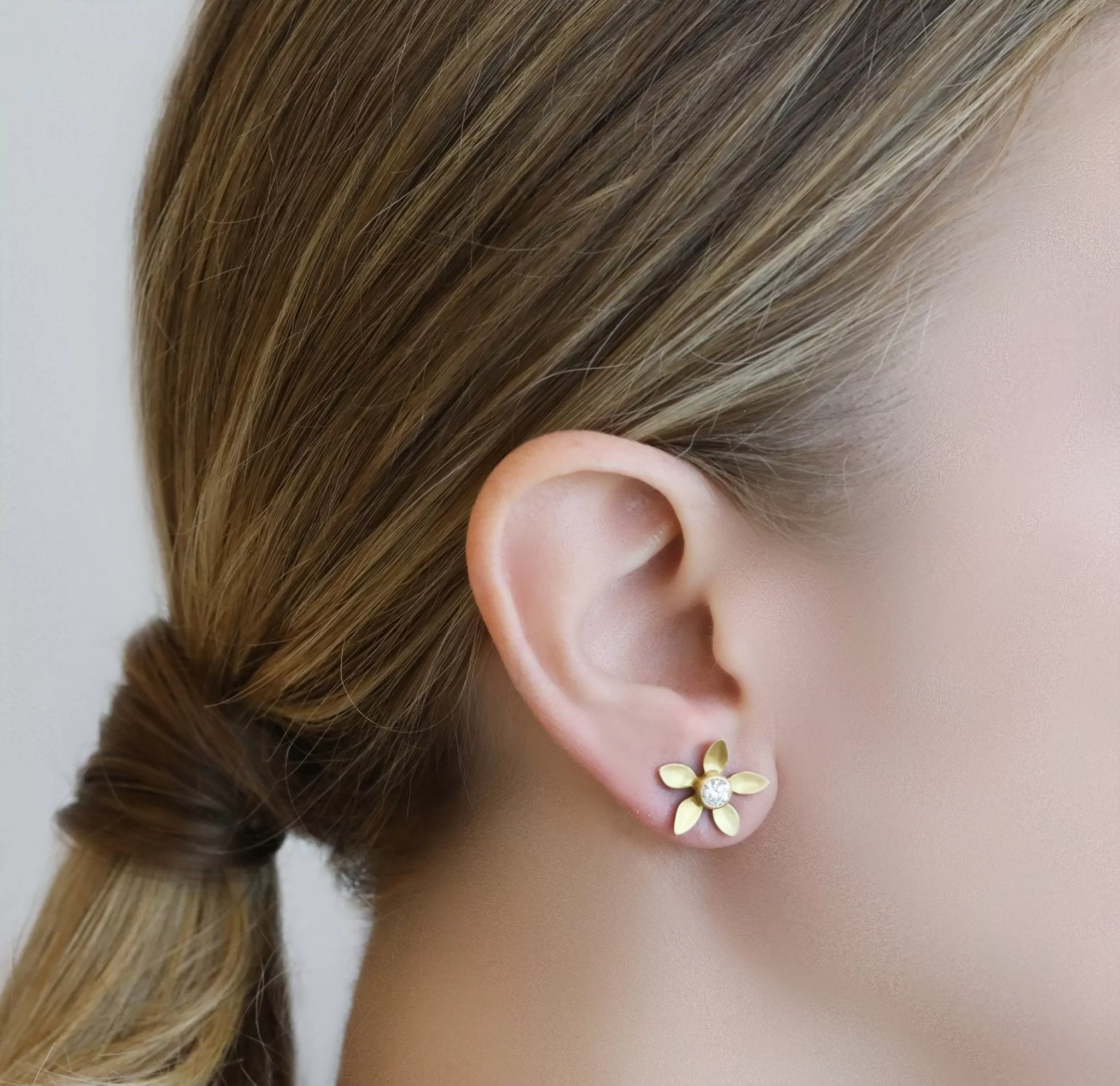 20K Gold Large Five Petal Flower Post Earrings with Diamond Center