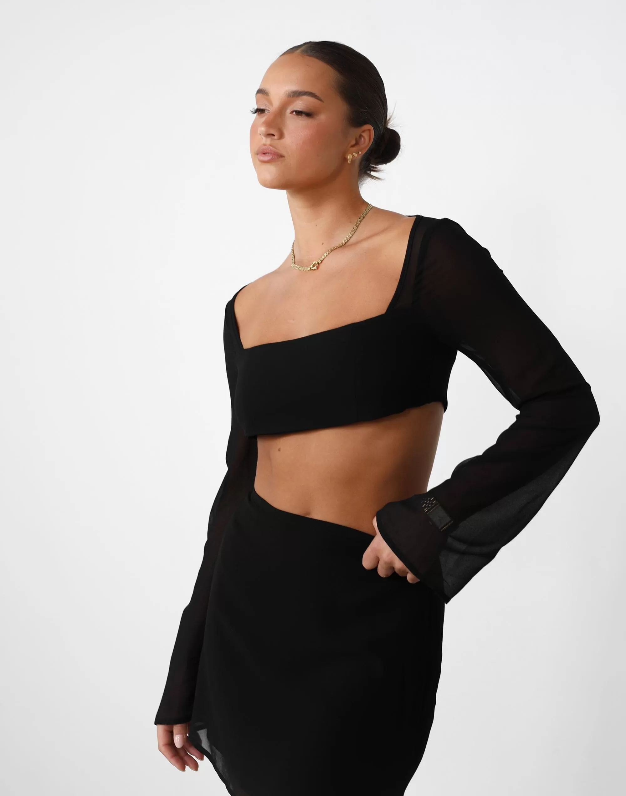 Abby Long Sleeve Crop Top (Black)