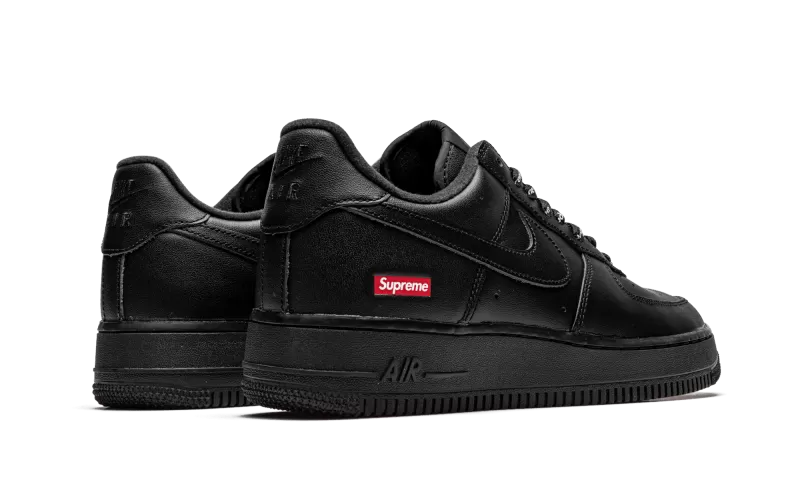 Air Force 1 Low Black Supreme