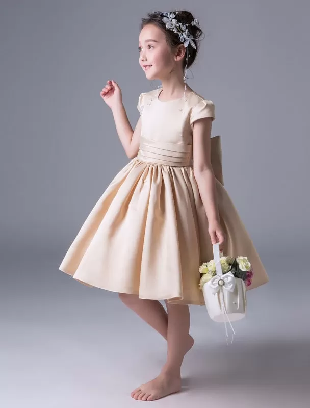 Cute Flower Girl Dresses Short Sleeve Satin Princess Dress Pleated Kids Party Dresses