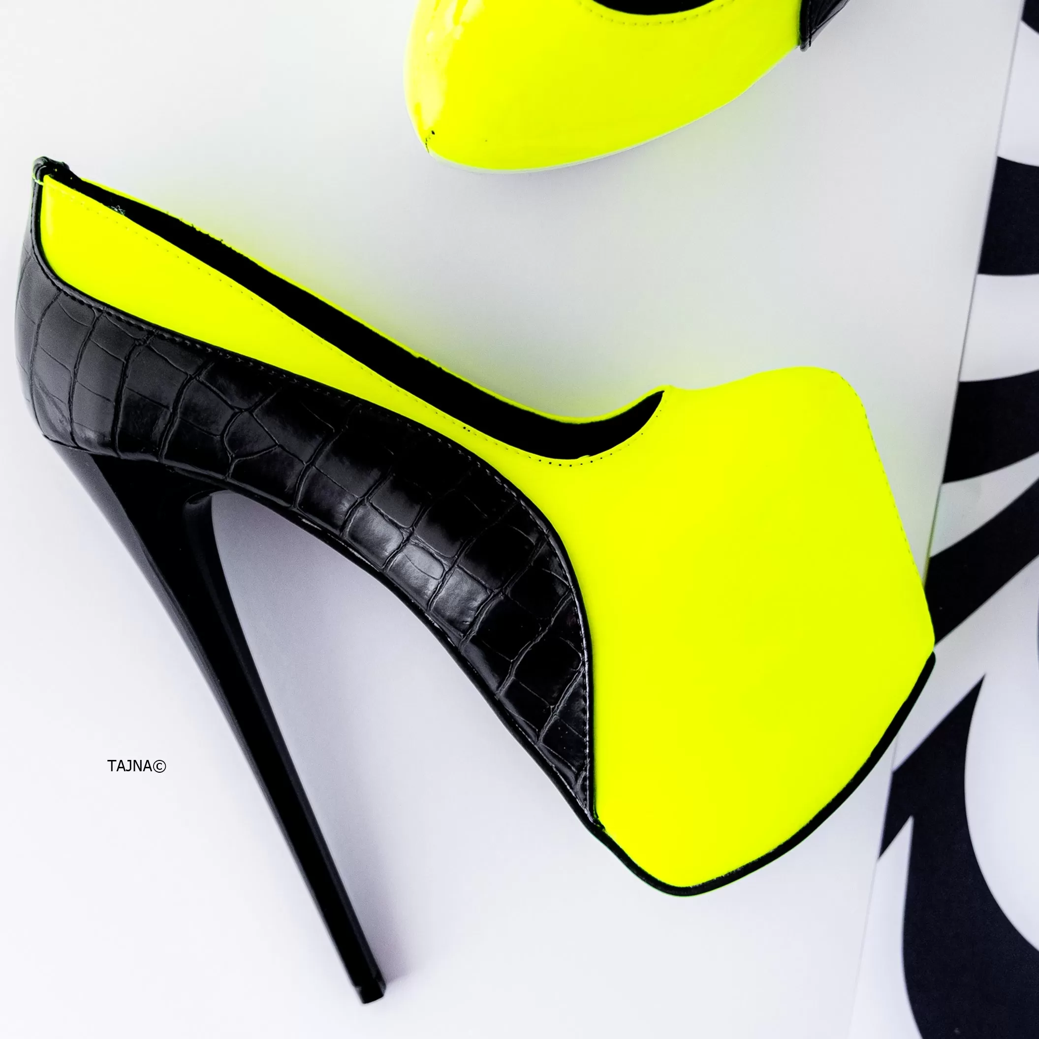 Double Colour Black Croco Yellow Neon Pumps