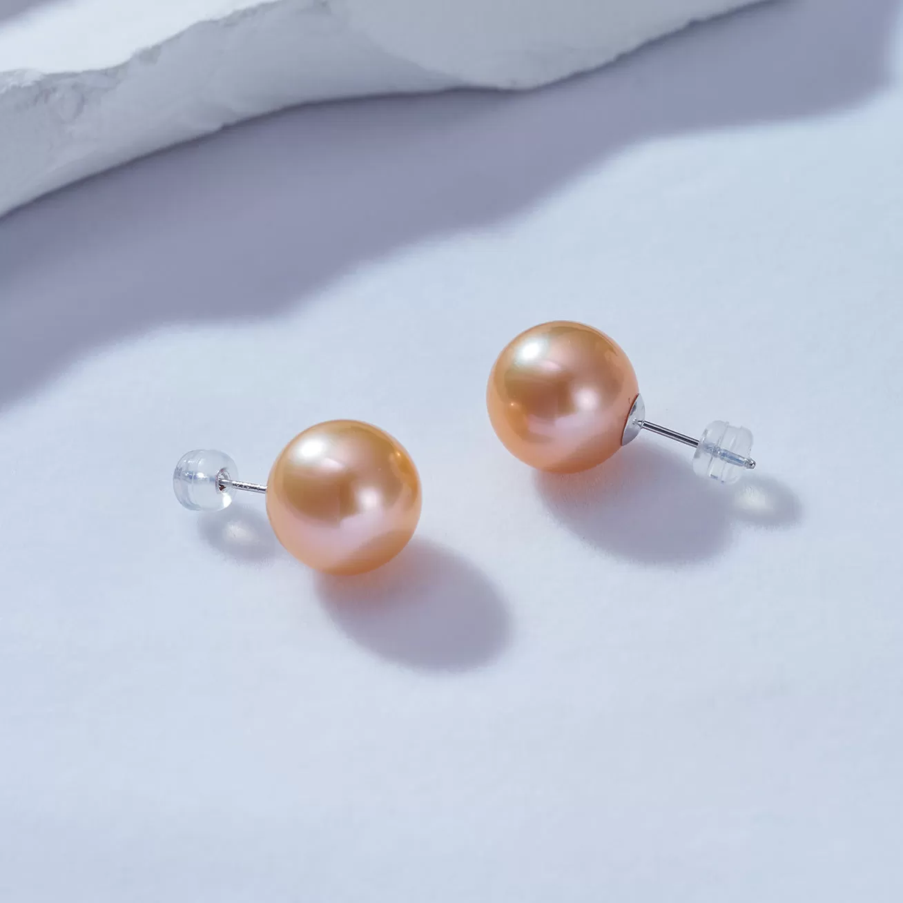 Elegant 18K Gold? Top Grade Edison Pink Pearl Stud Earrings KE00018