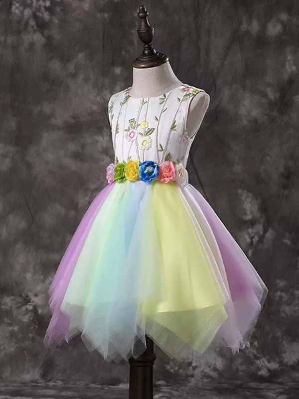 Flower Girl Dresses Tulle Sleeveless Knee Length Iridescent Flora Sash Princess Silhouette Embroidered Kids Social Party Dresses