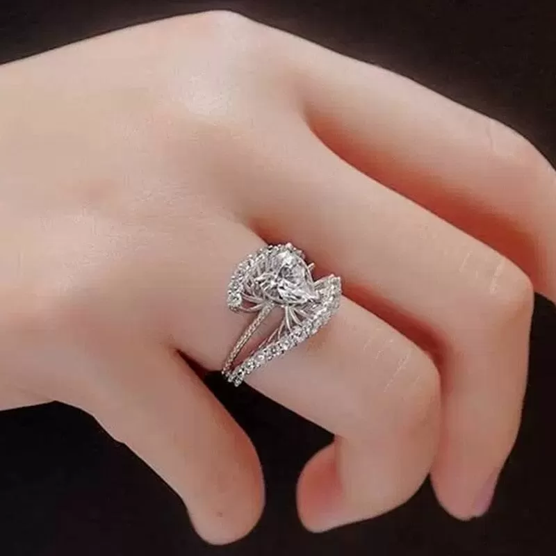 Glowing Heart Diamond Ring