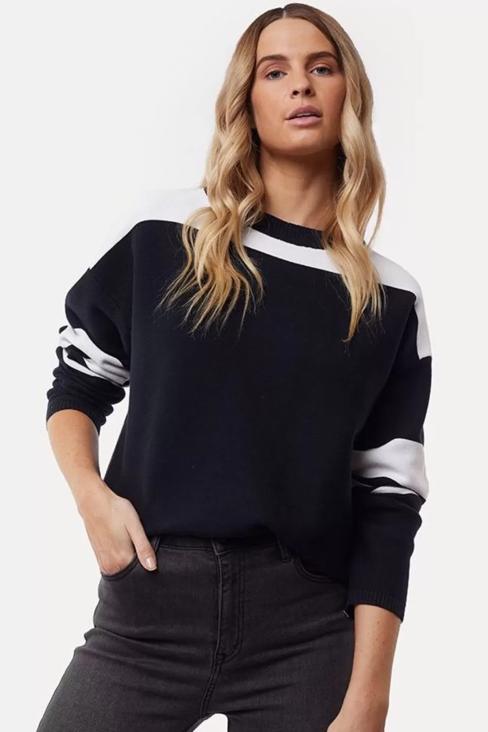 Grace Black White Knit Crew