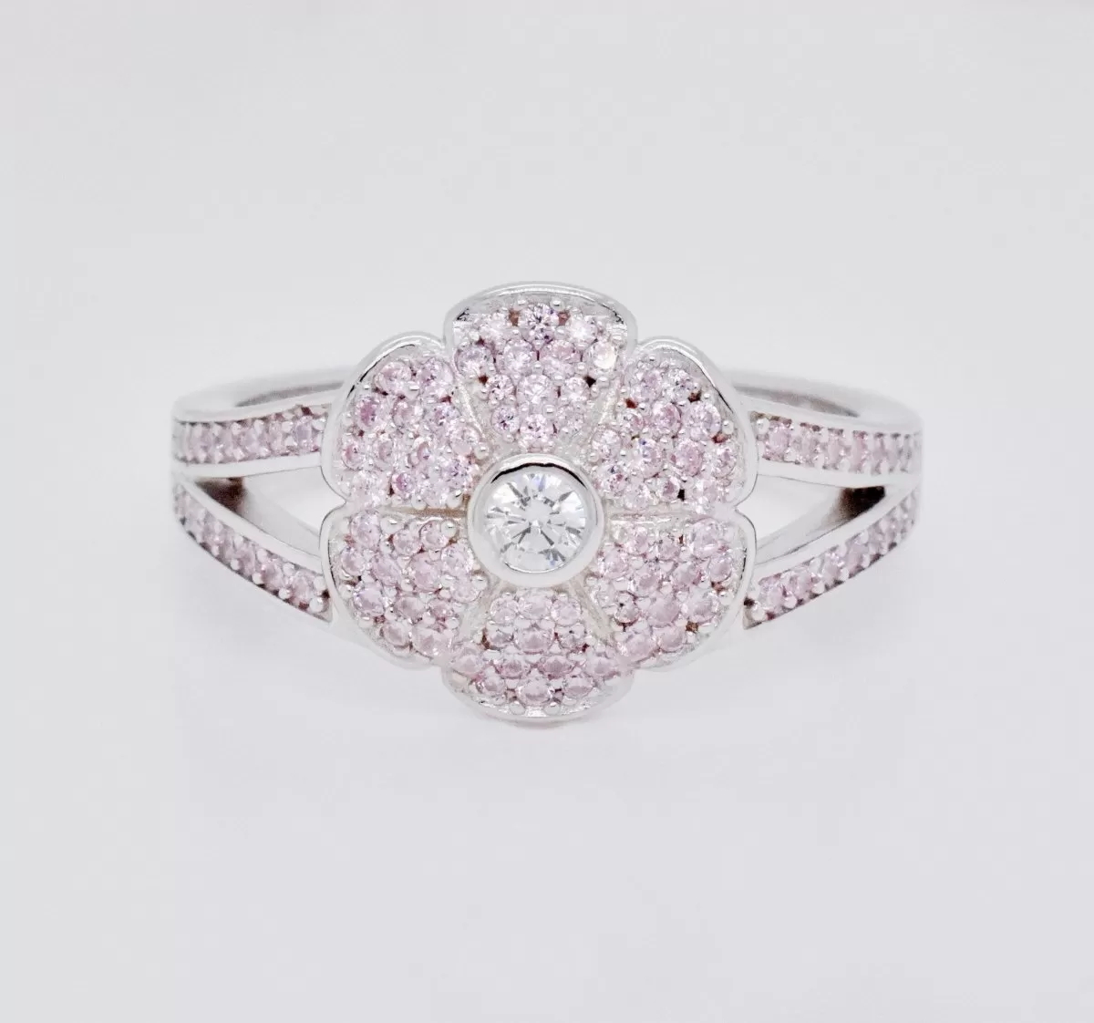 Haven Crystal Pavé Daisy Ring