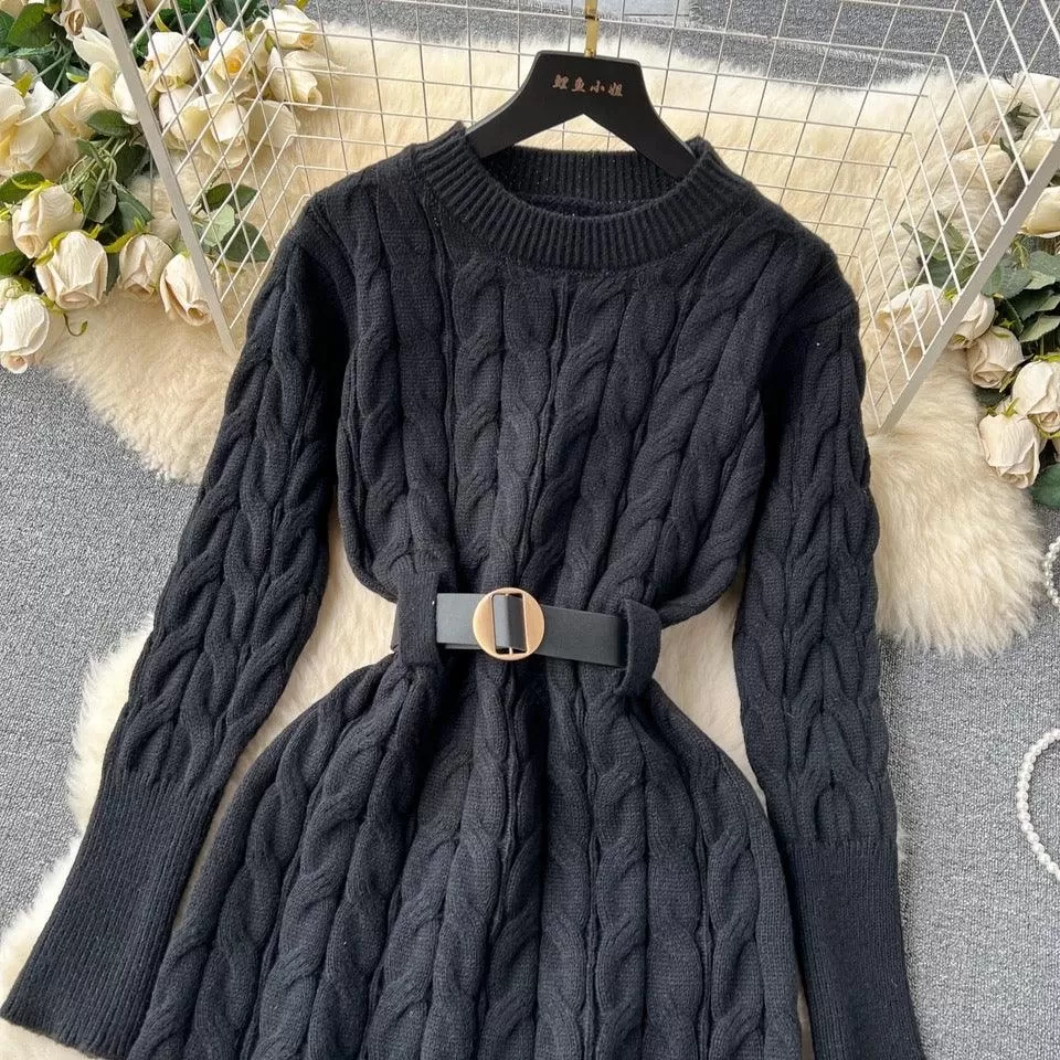 Heathrow Statement Knitted Dress with Belt