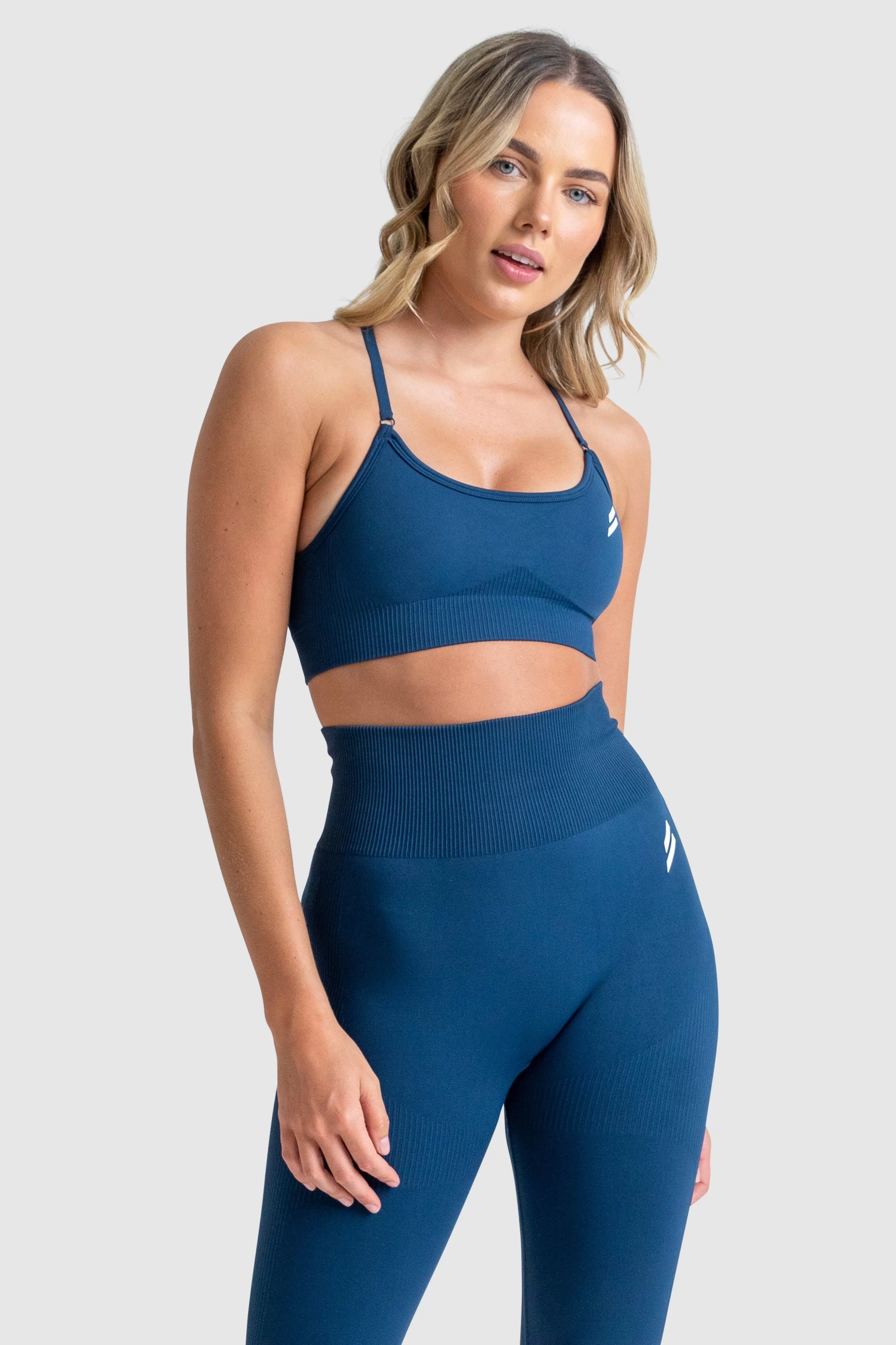 Impact Solid Crop - Navy