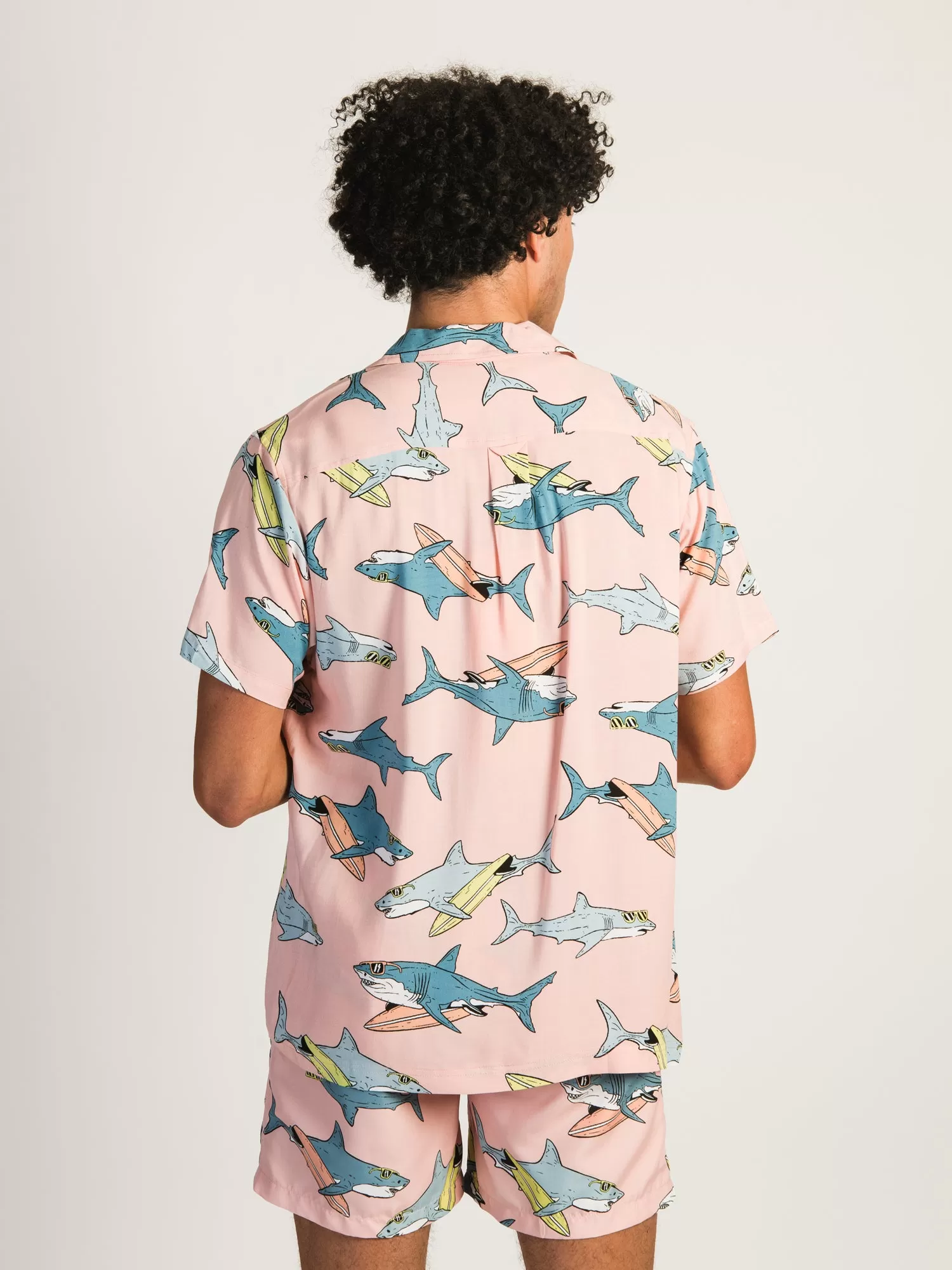 ISLAND HAZE SURFING SHARK WOVEN SHORT SLEEVE SHIRT