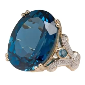 Luxurious 14k Gold Blue Sapphire Ring