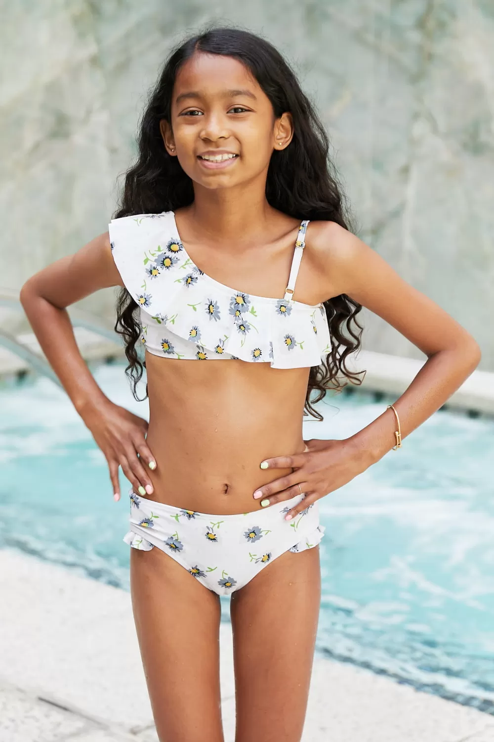 Mädchen Marina West Swim Float On Asymmetric Neck Zweiteiliges Set in Daisy Cream Mommy And Me Badeanzüge Mutter Tochter Bademode