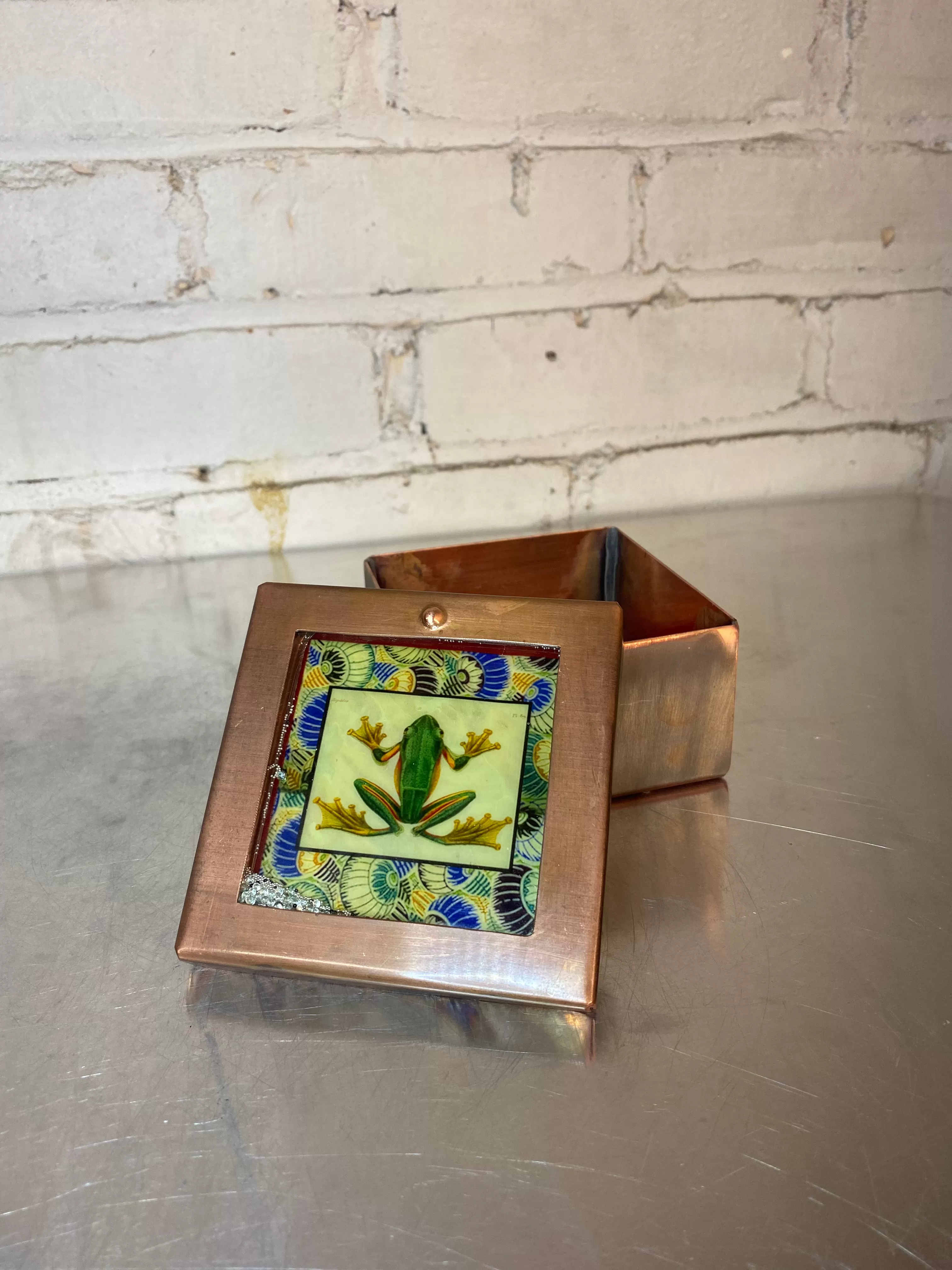 NEW! Frog Pearlie Reliquary Box by Grace Gunning