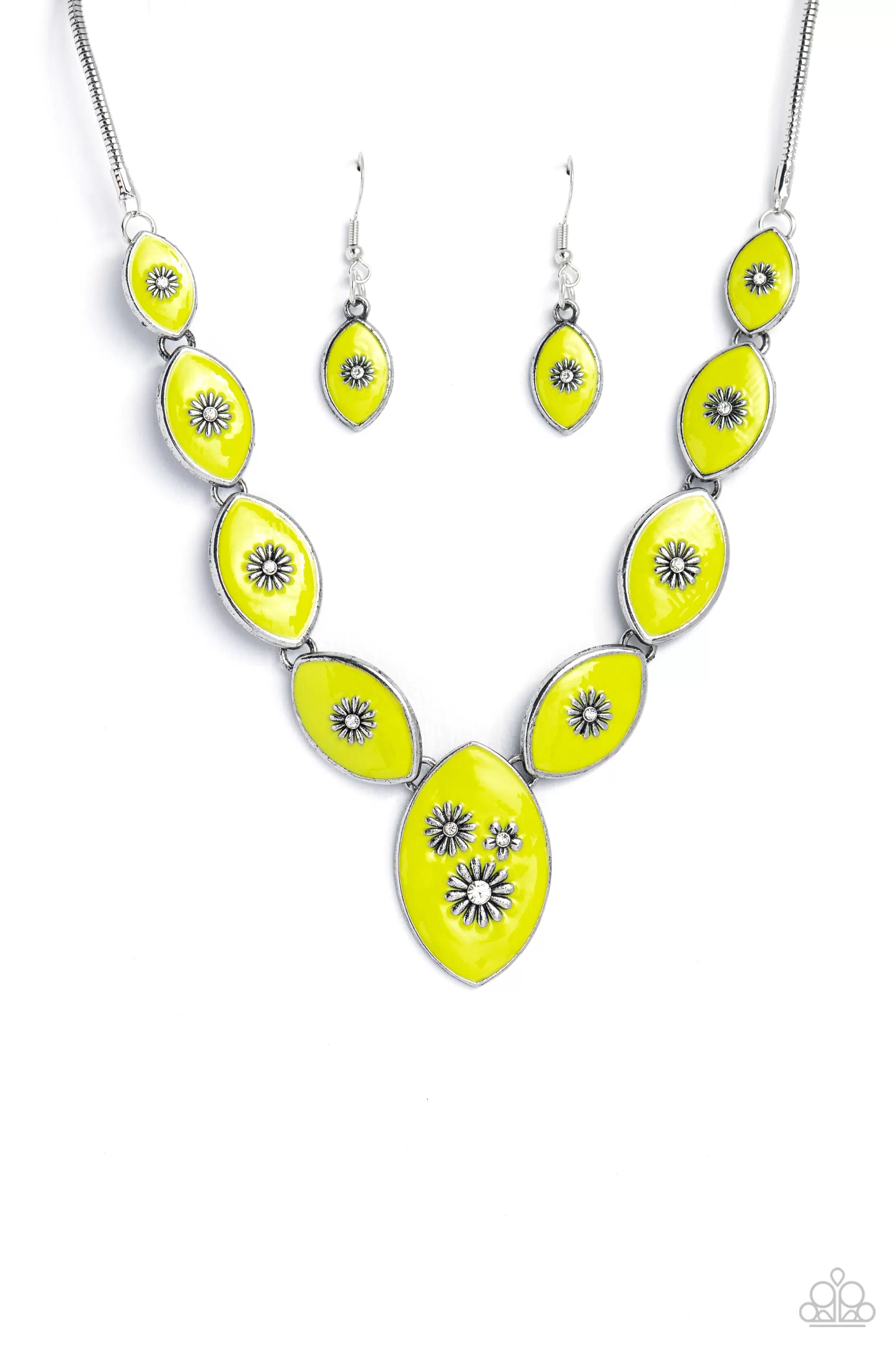 Paparazzi Pressed Flowers Green Necklace & Earring Set