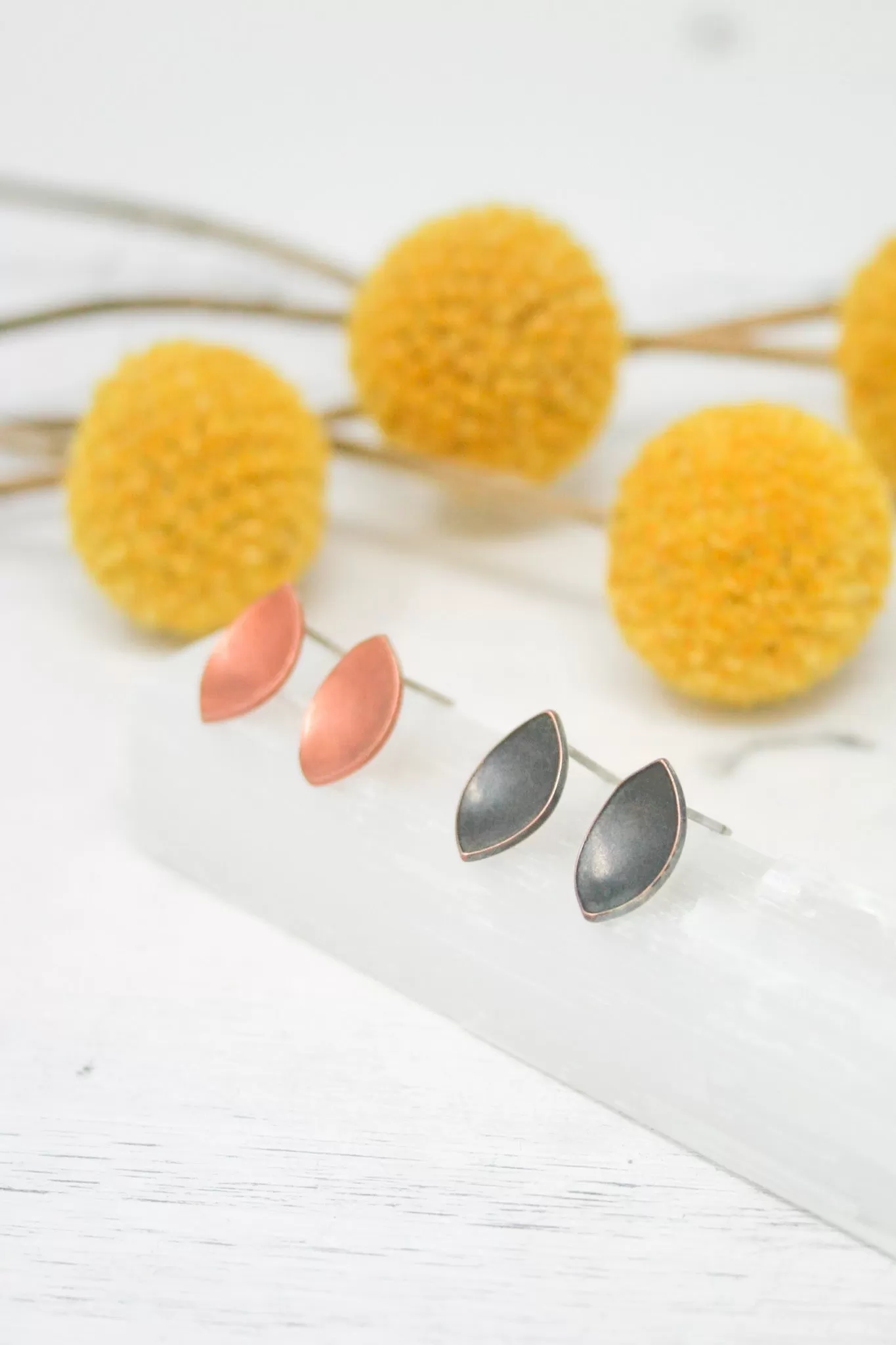 Petal stud earrings- Small [ready to ship]