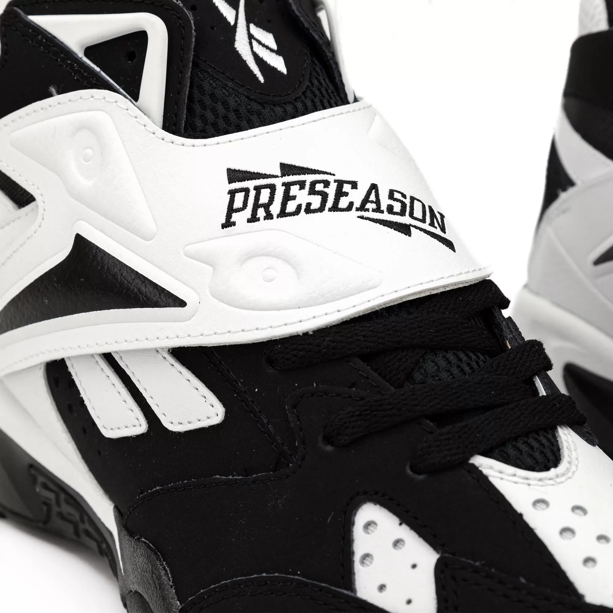 Reebok Preseason 94 Black/White/Black