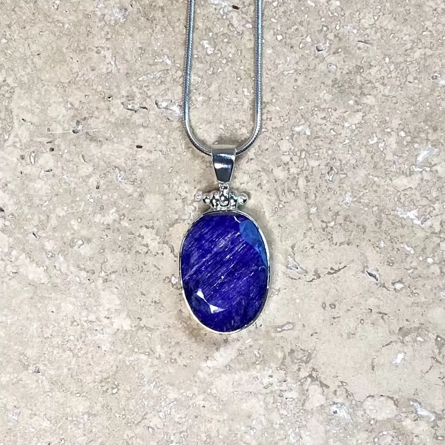 Sapphire Quartz Oval Pendant - Grace