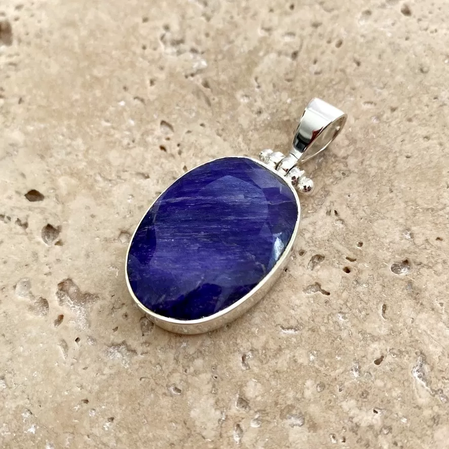 Sapphire Quartz Oval Pendant - Grace