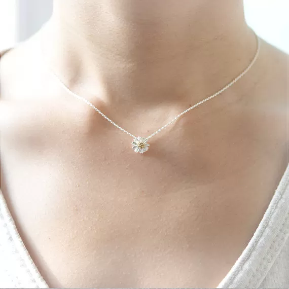 Tiny Silver Daisy Necklace