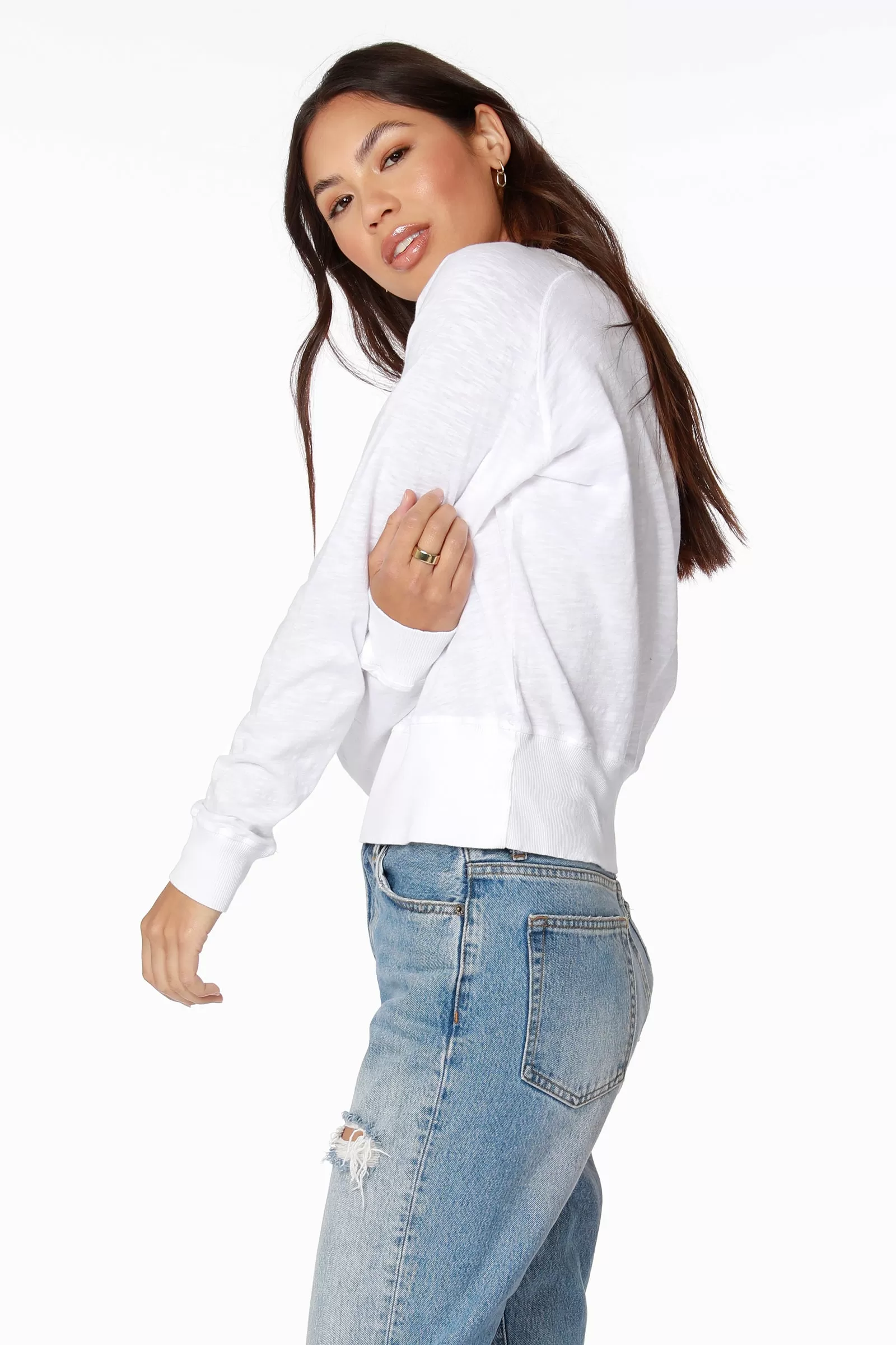 V-NECK RAGLAN LONG SLEEVE